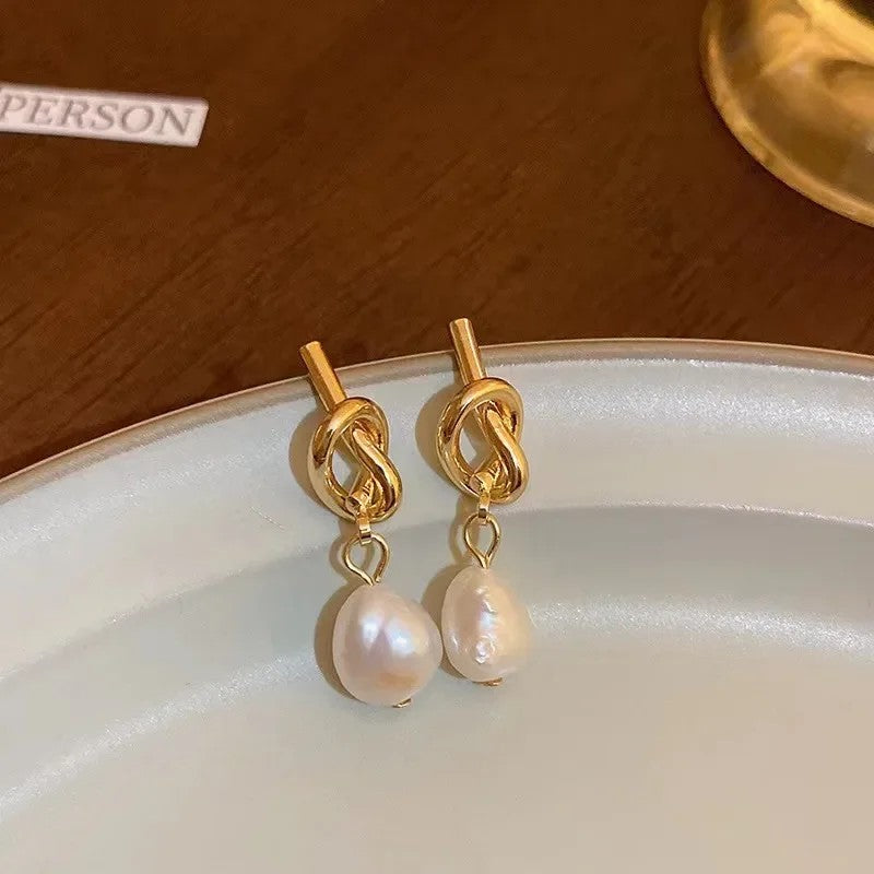 Aura Gold Pearl Earrings
