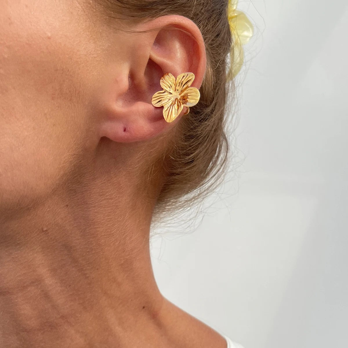 Bari Floral Gold Ear Clips - Gold