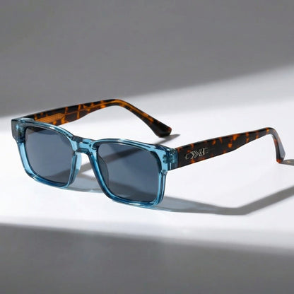 Capri Oval Sunglasses - Azure Tortoise
