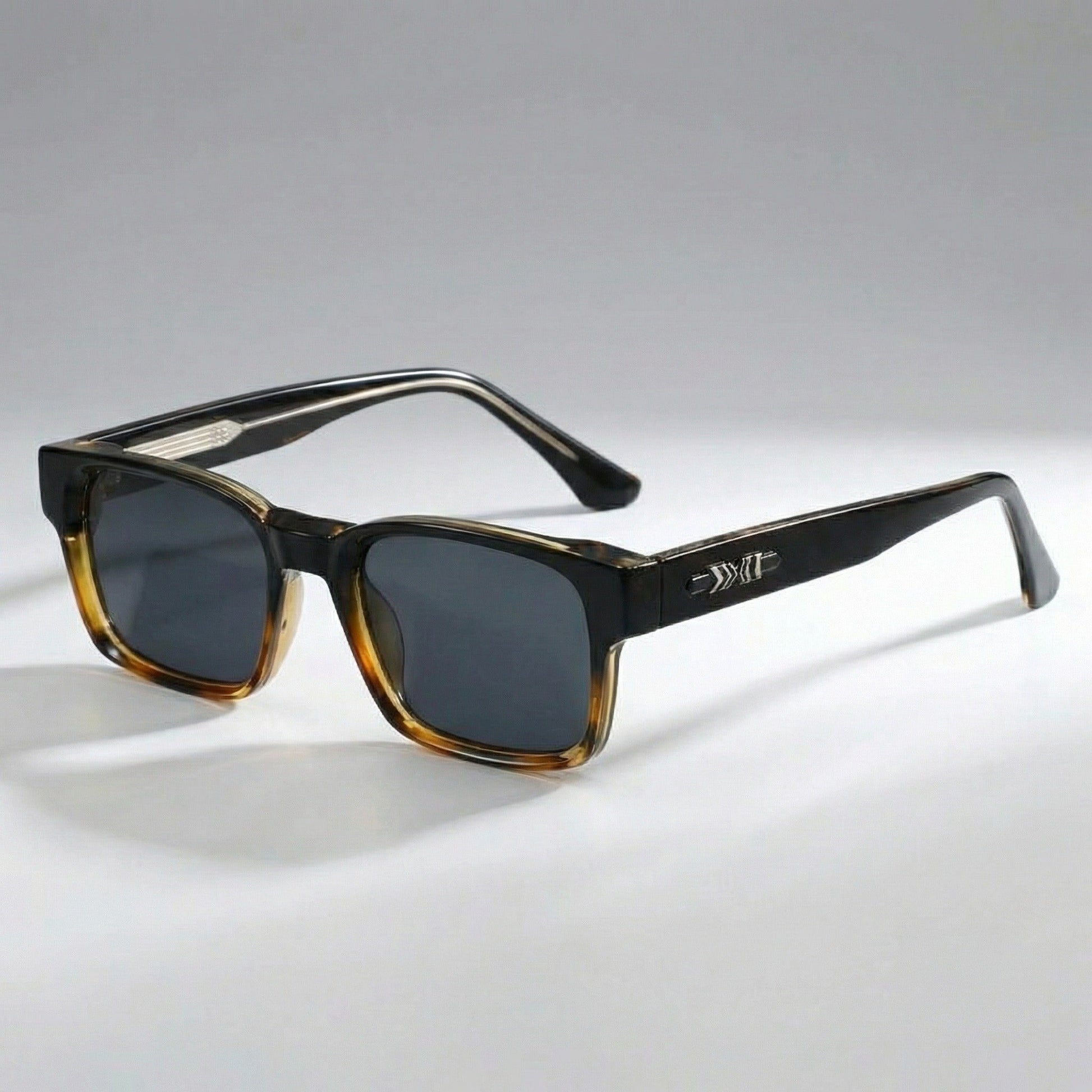 Capri Oval Sunglasses - Night Leopard