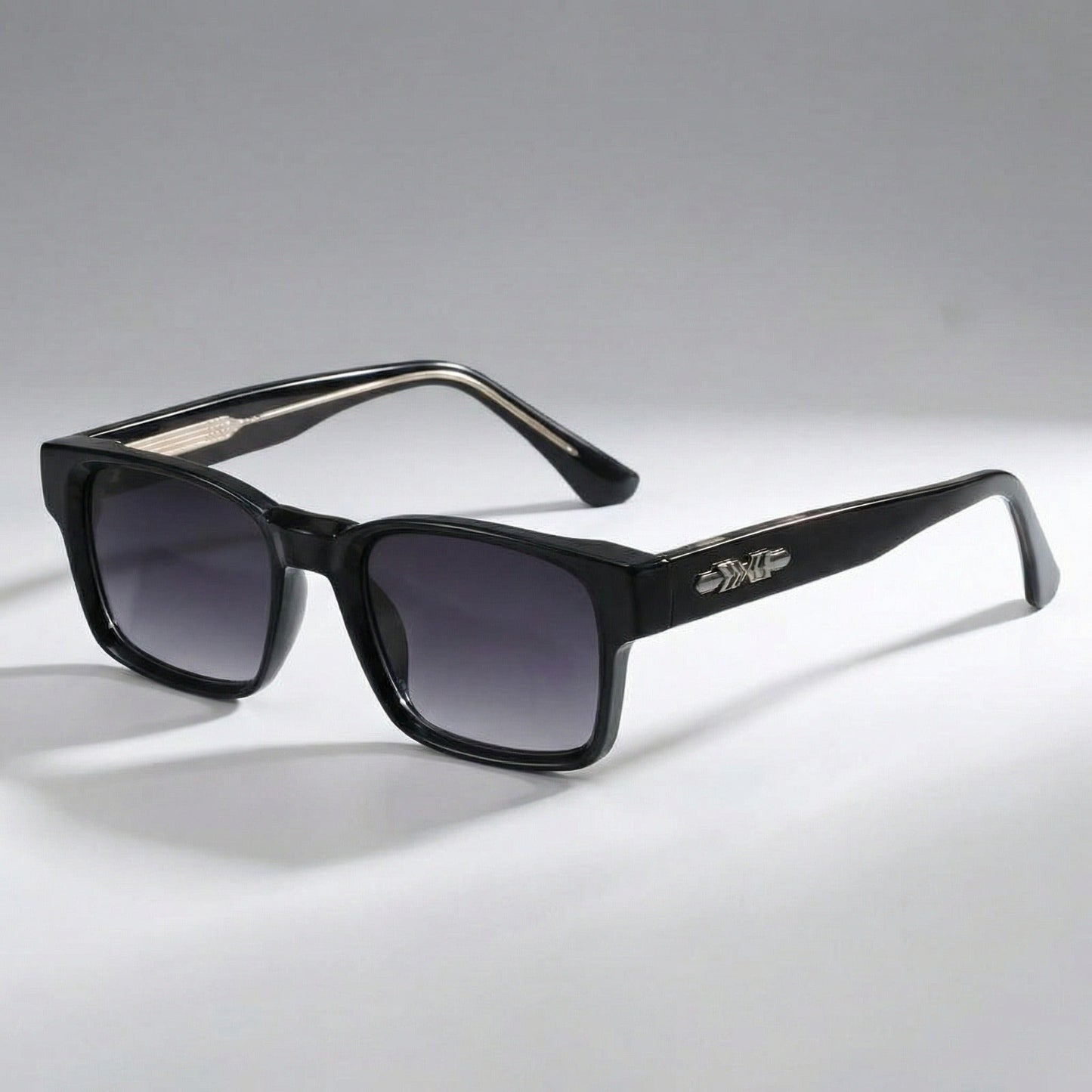 Capri Oval Sunglasses - Onyx