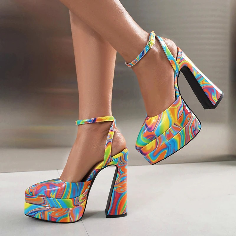 Catania Patent Leather Platform Sandals