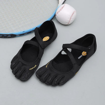 Forma Five Toe Shoes