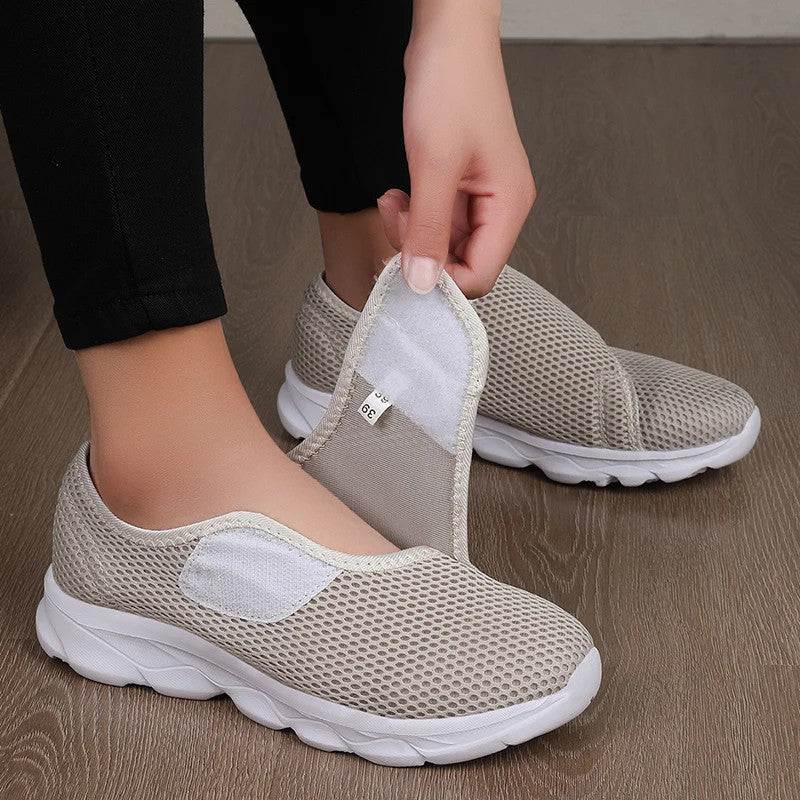 Lumina Adaptive Walking Shoes - Sand