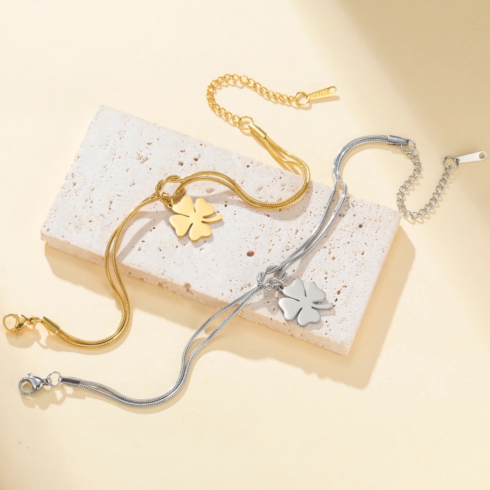 Luxe Clover Snake Bracelet