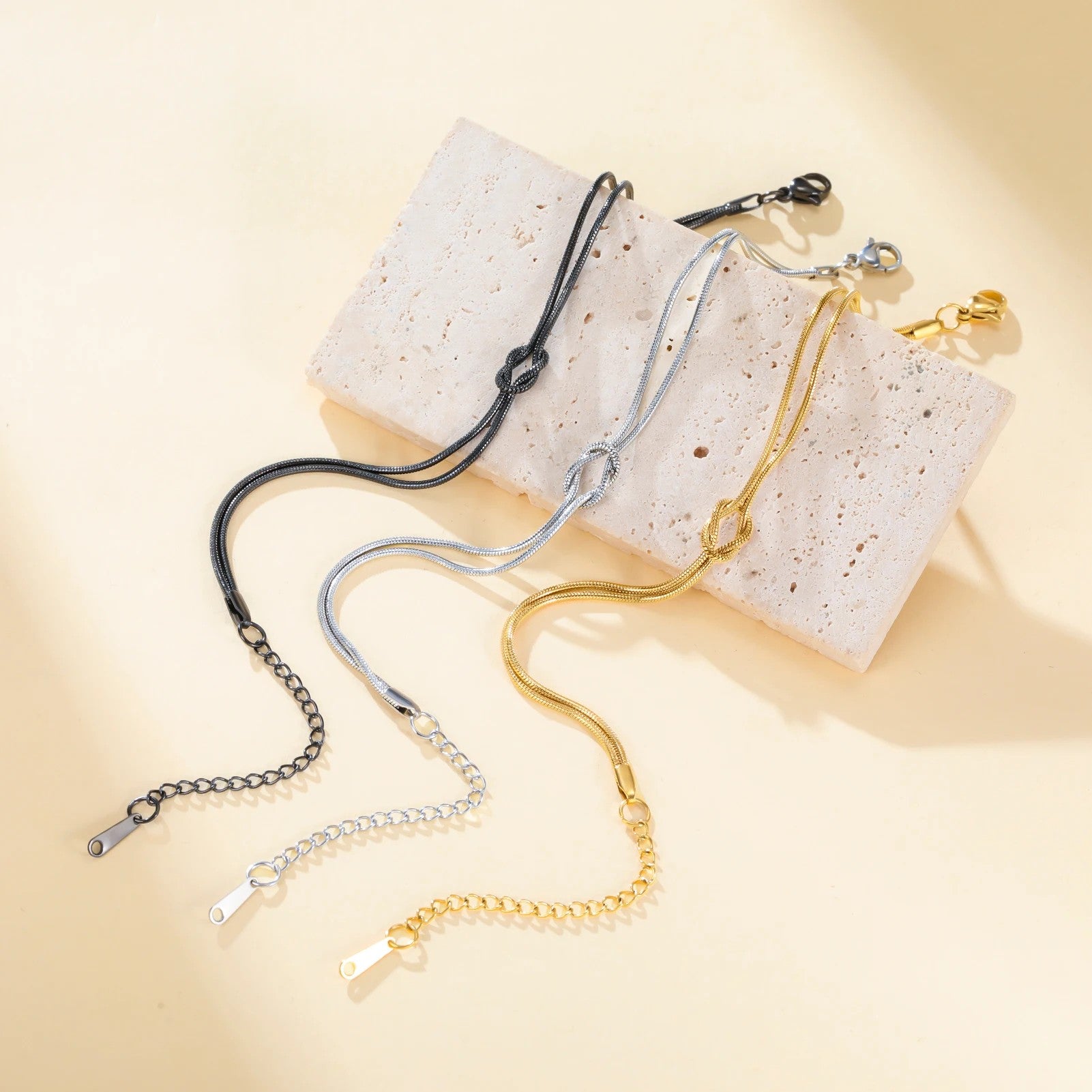 Monaco Love Knot Chain Bracelet