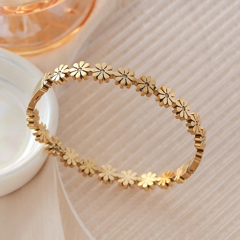 Monaco Rhinestone Flower Bracelet - Gold