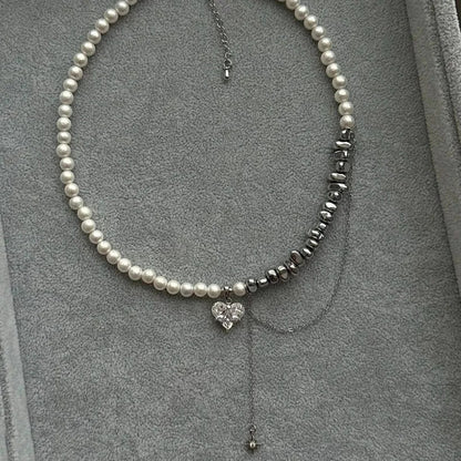 Nera Heart Pendant Necklace