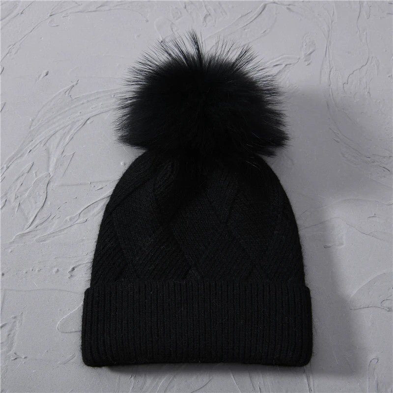 Novara Cashmere Beanie - Midnight Black