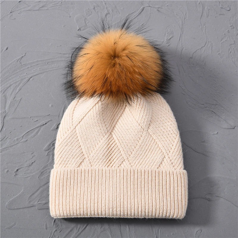 Novara Cashmere Beanie - Soft Ecru