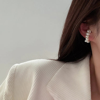 Solani Pearl Ear Cuff