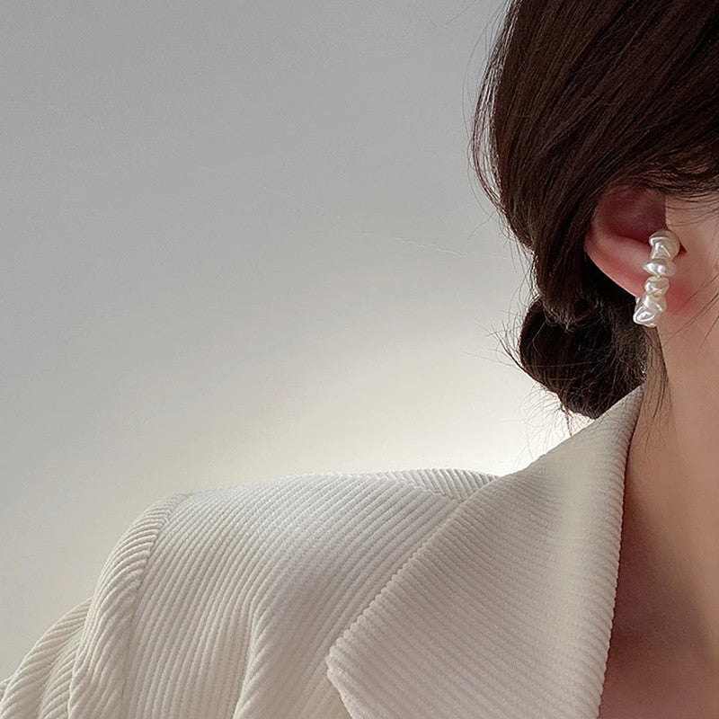 Solani Pearl Ear Cuff