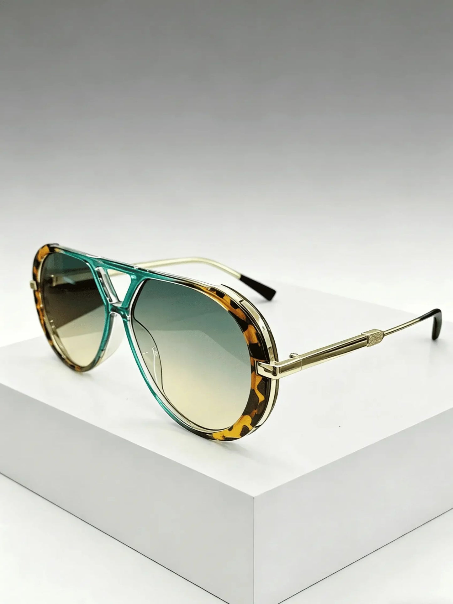 Rogue Sunglasses - Havana Sky / Jade Fade