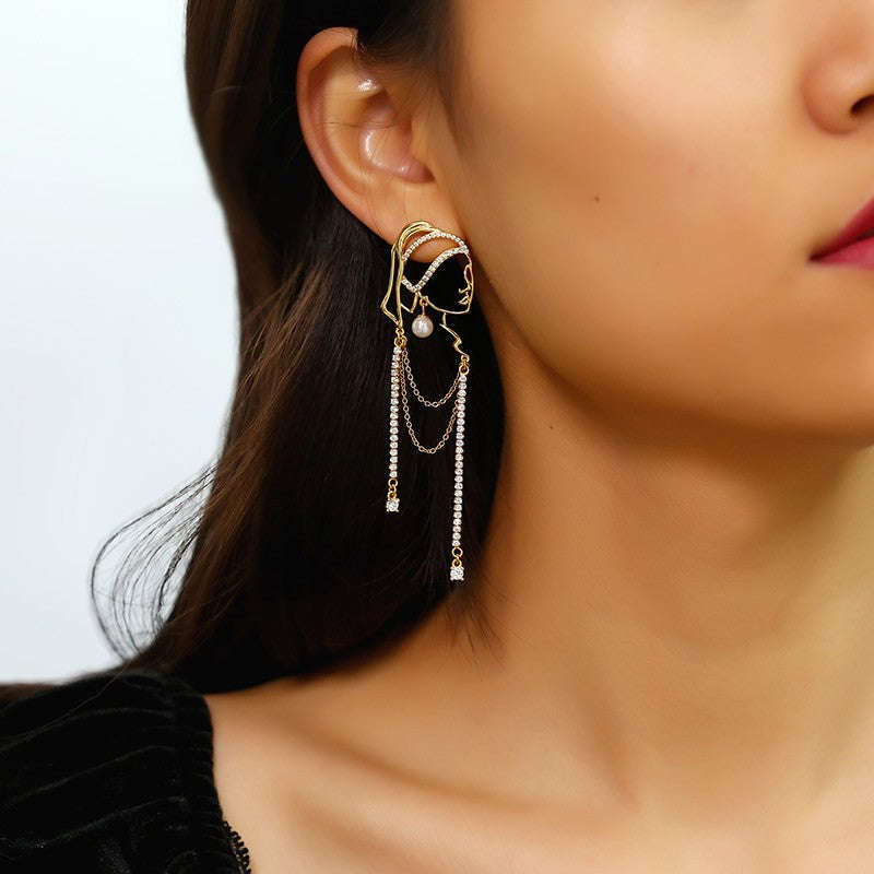 The Girl With Pearl Earrings