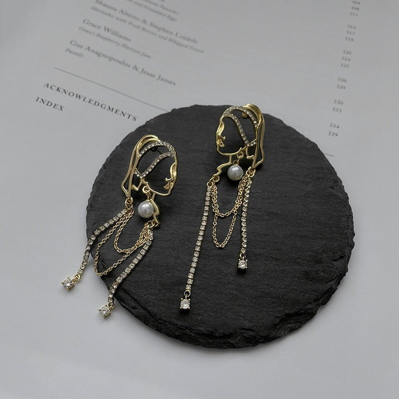The Girl With Pearl Earrings