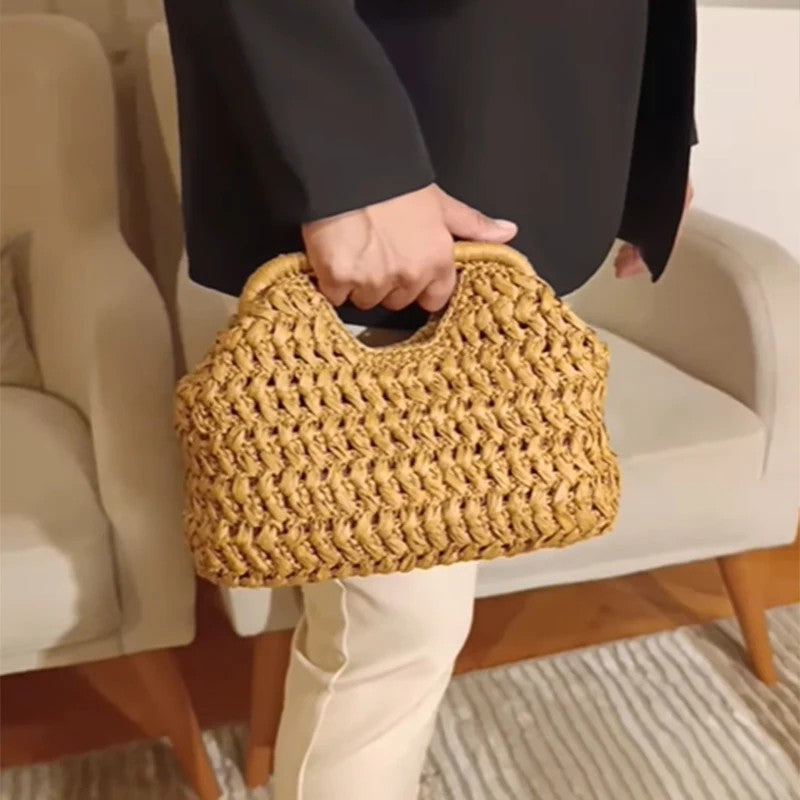 Veria Straw Snap Clutch